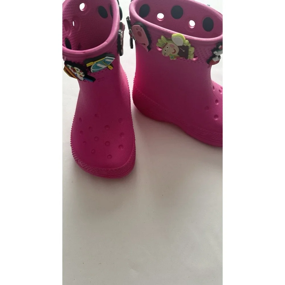 Pink Crocs Rain With Various Jibbitz Charms On The Collar Toddler Size C6 GUC